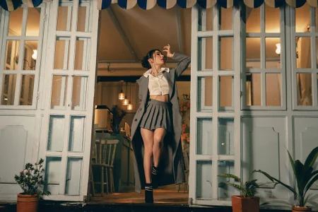 AmyArmstrong Light, Lace, and Coffee Foto 2