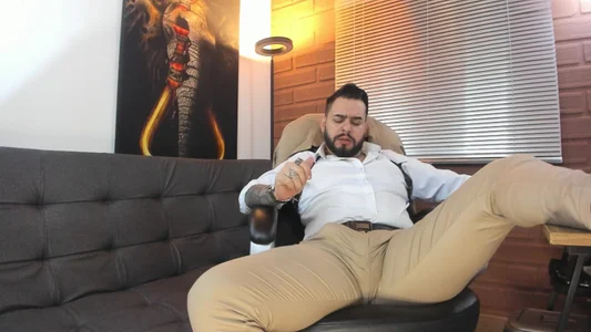 Ethan_Castellano👔👔🧦图片 3