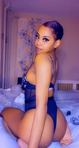 TheRealOshunQueen Public Foto 6