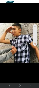 Yo de Ojitosbrrr  4 Imagens