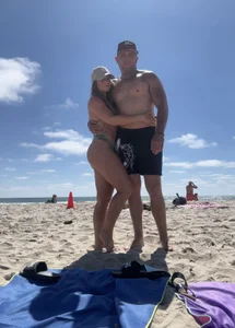 Public de SecretsNextDoor  2 Imagens