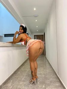 ScarlettMore YOUR HOT NURSE Immagine 