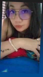 zoe_naughty01 Public Pic 4