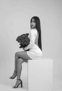 Milleradhara24 Public Pic