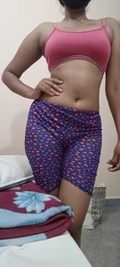 kannadagirlanju852 Public Gambar