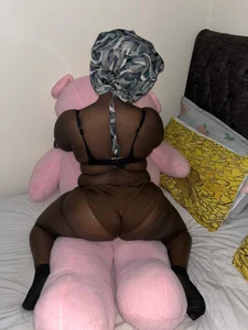 Shaila_ray My thick body fits everywhere 💦🥵 Pic 9