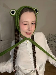 naughty frog🐸🔥 od FroggyAnna  5 snímek