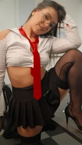 Hilary_Smile_ Ready for the private meeting😈  3টি ছবি