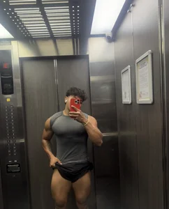 connor_carterのPublicの 9枚の写真