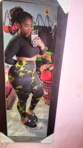 Sharon_hot_tf Public Pic 2