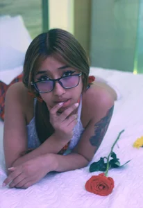 Isaa0 your schoolgirl Foto