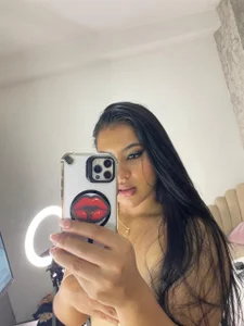 zharia_lux_25 My first pics ✨ Pic 3