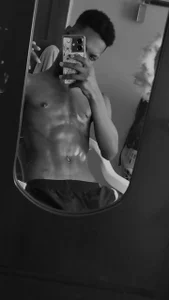 khler_Angelis Black and white 🔥 Pic