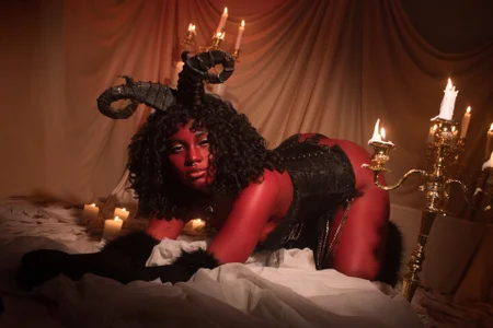 Zafiiraa Happy Halloween🥵 Immagine  5