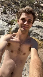 DeafGuyProud389 Public Pic