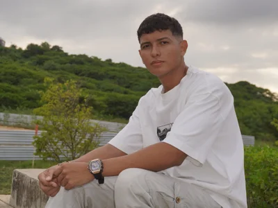 yei-sant relax  5টি ছবি