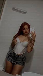 ASHLEY_AND_ASH Public Foto 2