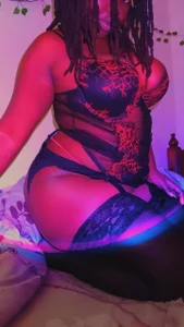 sweetronette HOTTIE 🥵💦 Gambar