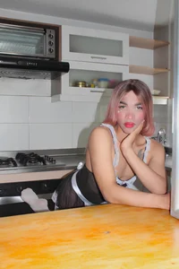 Samantha_Blaze1 Every part of my body gets hot when we are fucking in the kitchen Pic 6