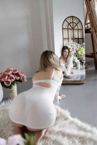 Sassy_Talkin_: I know that you like me in white ( 2 фото)