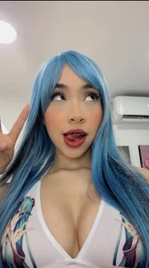 KloeJonnes_ kullanıcısının Public albümü -  2 fotoğraf