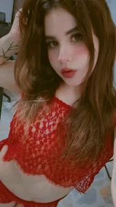 LizzyOlsen My juicy body Foto 3