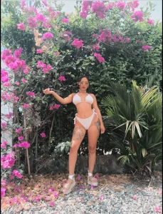 MiiaaMoonroee kullanıcısının 💋 Naughty mouth, dangerous imagination albümü -  5 fotoğraf