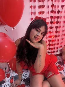 Cherrybustyx19 Valentine's Day Pic