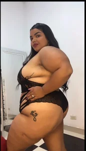 AlexaaTaylor Black lingerie 🥵 Pic