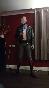 HottishVampire1 Public Foto 7