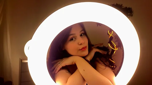 EthalGold Cutie Lilly Pic 2