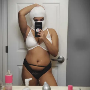 PinkDiamond22 Body Pic
