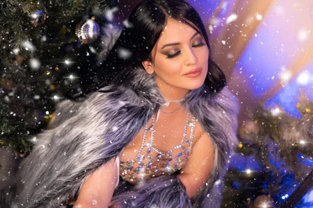 Emma_gatessのLaughter, gifts and a little chaosの 4枚の写真