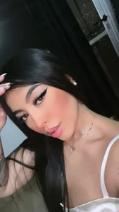 shantall_vidales_: I'LL WAIT FOR YOU ( 2 фото)