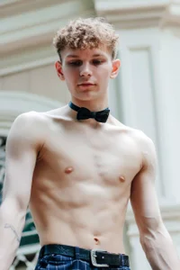 Sexy Adam in the park de adamhariss  4 Imagens