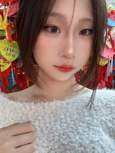 Public de XG-002  3 photos