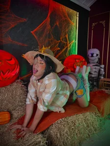 Eva_Walkerr_1のHappy Halloweenの 2枚の写真