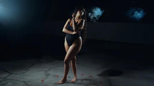 BellaSwwan Dark Whispers Pic 5