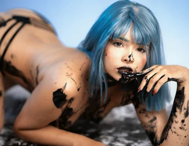 chloe_watson_ Painted with passion and ready to become your favorite masterpiece 💋 Pic 7
