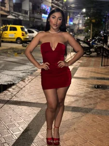 Aishapeyton_ Public Pic 3