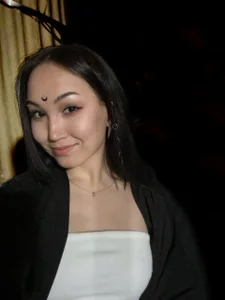 LiaMoonie Public Pic 2