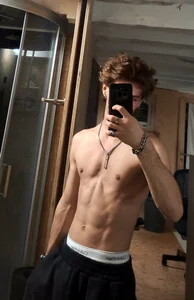EmoStraightBoy18 kullanıcısının Public albümü -  2 fotoğraf