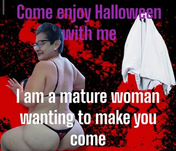 maturepervert_x3 MY HOTTEST HALLOWEN Pic 3