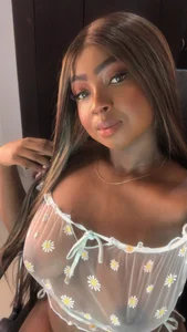 Brittanyjhons_のDiamond 💎の枚の写真