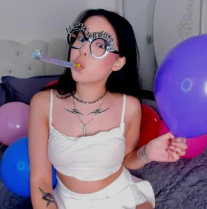 m1sss1nful: Is it just me or is it getting hot in here?? ( 4 фото)