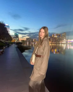 KarieEisenbergPublic图片