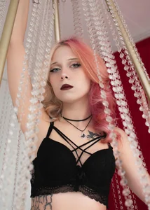 SakuraBlissのmore inereting in not-free albumの 2枚の写真