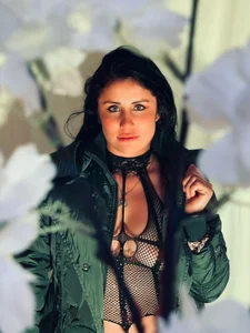 Dana_Jeins Hot zone 🔥 Pic 4