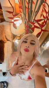 CharlotteBigCock So sexy Charlotte Pic 4