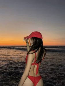 CassandraLovve Beach Pic 2